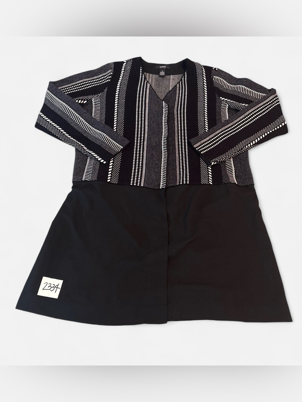 Alfani Womenās Black and White Striped V-Neck Tunic Top